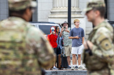 Судот му дозволи на Трамп да распореди Национална гарда во Вашингтон