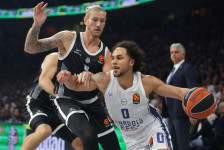 Ефес до февруари без Шејн Ларкин