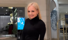 (Фото) Јелена Розга сè поубава и позгодна: нејзината модна комбинација воодушеви