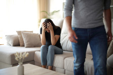 Тие едноставно одлучуваат да си одат: Три причини зошто мажите раскинуваат