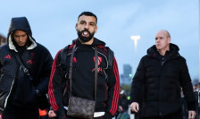 Ван Дајк свикал состанок, играчите се побунија