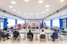 ВМРО-ДПМНЕ: Преку наместен тендер во ЕСМ во 2023 испрани околу 2 милиони евра