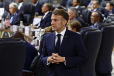 Француски опозициски член: Макрон е „главниот непријател на мирот“ во Украина