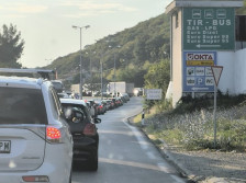 Штрајк на земјоделците ја блокира грчката страна на граничниот премин Дојран