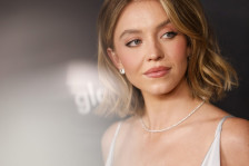 Секс бомбата заведе зафатен фудбалер? Згодниот Хрват не е имун на Сидни Свини