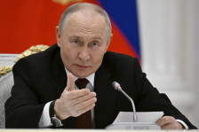 Фараж: Путин е „екстремно опасен човек“