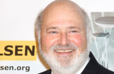 (Видео) Синот на Роб Рајнер ќе биде обвинет дека до смрт ги избол своите родители