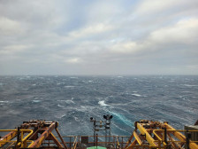 (Видео) Американците убија преживеани по напад на брод; Хегсет: Нема да ја објавиме снимката