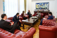 Средба на Сиљановска-Давкова со професори од Факултетот за физичко образование, спорт и здравје