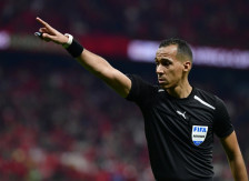 (Видео) Судијата во преден план, Камерун оштетен против Мароко