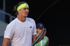 Зверев е првиот полуфиналист на АО