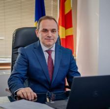 Заменик министерот за образование поднесе оставка