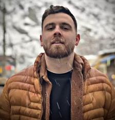 Егзекуцијата на иранскиот демонстрант Ерфан Солтани е одложена, велат семејството и групата за човекови права