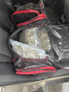 (Фото) Пронајдена дрога во Скопје, уапсени две лица