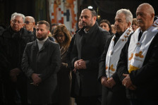 (Фото) Ѓорѓиевски: Овој свет празник да ни донесе мир во душите и слога меѓу луѓето, заедно, со љубов и радост, да го дочекаме светлото Христово раѓање