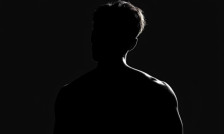 Тепање, закани со компромитирачко видео, одземање телефон – повеќе пријави за родово насилство во Скопје од партнери и поранешни сопрузи