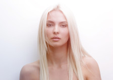 Пет трика за нега на руса коса