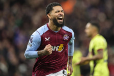 Даглас Луиз се врати во Астон Вила