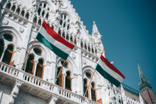 Будимпешта му порачува на Брисел: Не сметајте на нас