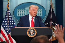 Трамп: Можеби имам лоши луѓе за односи со јавноста