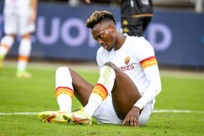 Ејбрахам се враќа во Астон Вила