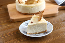 (Видео) Две секунди и две состојки ви се потребни за овој вирален чизкејк