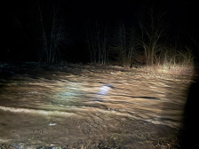 ЦУК со нови информации: Излеани реки, поплавени подрумски простории, земјоделски површини и дворови, пријавени свлечишта на патишта