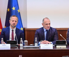 Филипче: Реформите за ЕУ се блокирани, загрижуваат антиевропските манири на власта