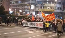 (Видео) Симнете ги розовите очила и погледнете ги работниците - порачаа синдикатите до функционерите на протестот за повисоки плати, се бара 600 евра минималец