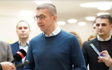 Мицкоски: Обезбедени се средства за набавка на 150 електрични автобуси за Скопје и општините