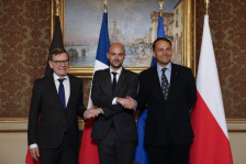 Сикорски: Варшава е отворена за распоредување германски трупи во Полска