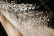 Малкумина знаат, но корисно е: Никогаш не го правете ова со чашите