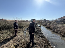 Општина Илинден: Засилени активности за чистење и редовно одржување на каналската мрежа и речните корита