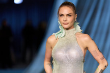 (Фото) Нема крај за нејзините трансформации: Убавата манекенка повторно го промени својот имиџ