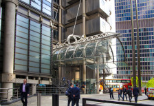 Британските банки планираат алтернатива на Visa поради загриженоста од Трамп