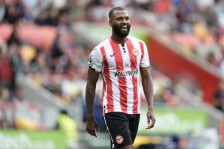 Брентфорд го продолжи договорот со Игор Тијаго