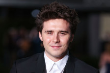 (Видео) Бруклин Бекам станува предмет на потсмев: Кој прави вака шпагети болоњезе?