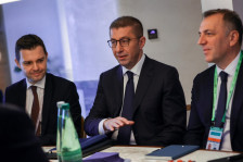 Мицкоски во Германија: Разговараме и привлекуваме реномирани светски компании кои веруваат во потенцијалот на нашата држава