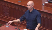 (Видео) Крмов: Премиере, ќе ја раскинете ли нелегалната концесија за Блатешница по 13 продолжени рокови