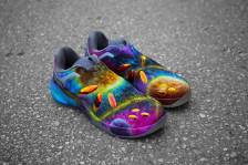 (Фото) Македонски шмек на синоќешниот All Star натпревар - Најдобриот NBA играч во моментов, носеше патики од Сатја Грабулоски