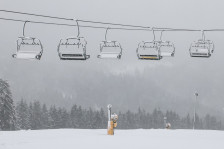 Австралиска сноубордерка почина откако се заглави на ски-лифт во Јапонија