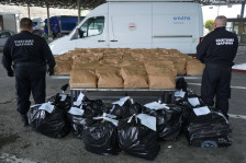 СДСМ: Две недели без одговор како 5 тони дрога поминале преку граница, бараме одговорност од Мицкоски