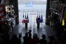 „Александар стигна до Индија, но се врати – време е ветувањето да се оствари“, порача грчкиот министер говорејќи за сојузништво со Њу Делхи