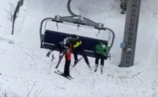 (Видео) Повторно драма на Јахорина: дете висеше од жичара