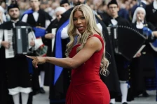 (Фото) Серена Вилијамс се соблече и покажа како изгледа откога ослабе 15 килограми