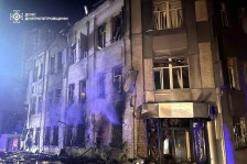 (Фото) Нов руски напад врз Украина: 10 повредени, меѓу нив и 12-годишно момче