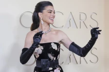 (Видео) Таа е на листата на најдобро облечени жени со причина: Креацијата е сон