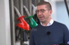 Горивата би можеле да поевтинат за околу 2,5 денари по литар, најави Мицкоски