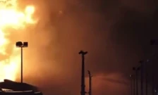(Видео) Гори складиште за гориво во Бахреин по иранскиот напад