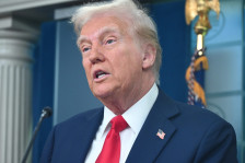 Трамп: Иран ќе биде целосно уништен ако не попушти, НАТО не прави ништо